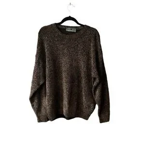 Men’s consensus wool blend very soft brown sweater. Size large