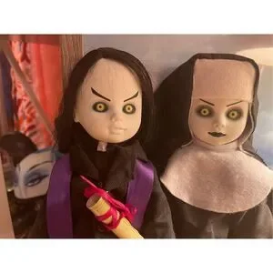 Mezco Living Dead Dolls Sinister Minister & Bad Habit Spencers Exclusive  2000