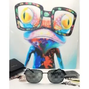 Michael Kors Burlington Monogramed Frames 100% UV Protection Sunnies w/ Case