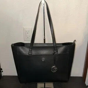 Michael Kors Maisie Large Pebbled Leather Tote Bag