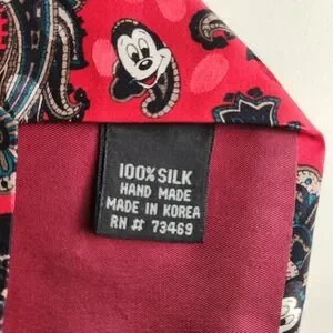 Mickey Inc. Tie Red Paisley 100%‎ Silk Vintage Mickey Mouse Disney