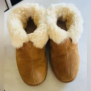 Minnetonka ankle booties women size 8