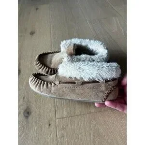 Minnetonka Fur Booties Moccasin Girls Youth Size 2