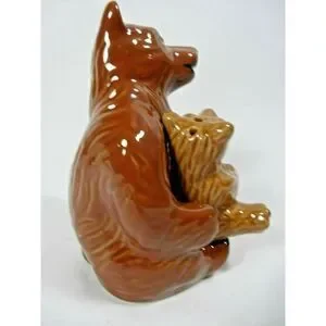 Momma Bear And Cub Salt And Pepper Shakers Kitchen Lodge 2-Pc Brown Ceramic Gift