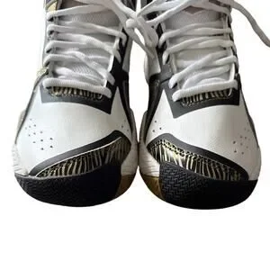 Moolah Press Break V2 Mid Top Youth Basketball Shoe 7 Black White Gold Sporty