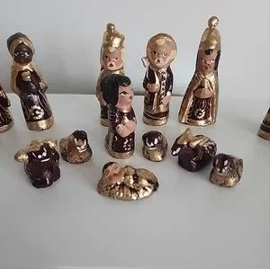 NATIVITY Set Miniature Mexican Pottery Of 14 Hand Painted Gold/ Chocolate Brown