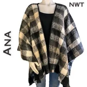 NEW Ana "Black Buffalo" Black Gray White Check Fuzzy Thick Wrap Shawl Cape OS