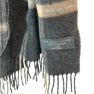 NEW Bloomingdale's Men's Store 100% Cashmere Fringe Scarf Plaid Germany