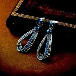 New Gorgeous Bridgerton Era Sterling Silver Blue Sapphire Drop Earrings