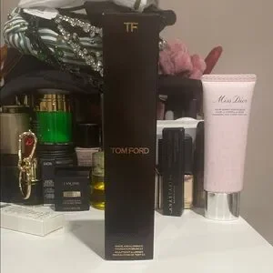 New In Box Tom Ford Shade And Illuminate - Brown 2.5 Sculpture Brush