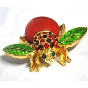 NEW Joan Rivers Big Red APPLE BEE PIN Bug Brooch Pave Crystal Rhinestones Enamel