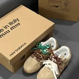 NEW MiuMiu x New Balance 530 Casual sneakers