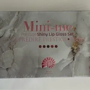 New Sealed Mini Me Prestige Shiny Lip Gloss Set La Predire Prestige Paris