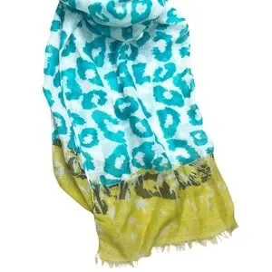 New With Tag Women’s Charming Charlie Teal Cheetah Print Wrap Scarf