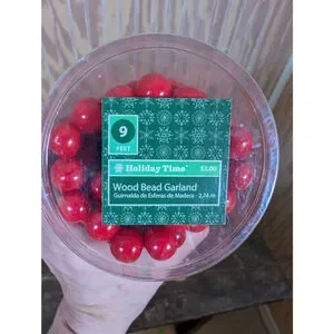 NIB Holiday Time Red Wooden Garland W/2 Variations; Set Of 5