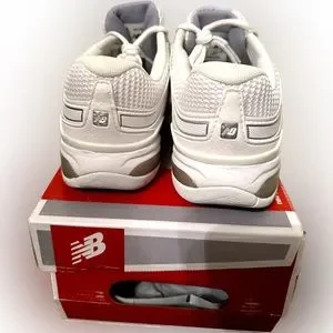 NIB NARROW NB 1005 NEW BALANCE TENNIS SHOES Sz: 8.5 AA White