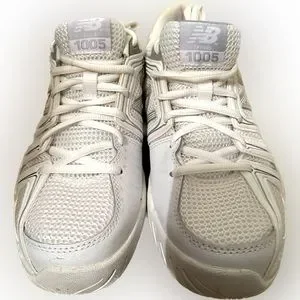 NIB NARROW NB 1005 NEW BALANCE TENNIS SHOES Sz: 8.5 AA White