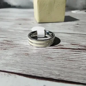 NIB Size 6.5 Perfectly Dainty Aesthetic Stainless Steel Ring