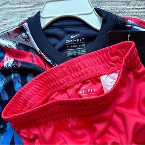 Nike Dri-Fit 2 Piece T-Shirt & Shot Set NEW