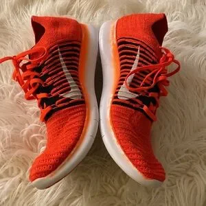 NIKE Free RN Flyknit Running Sneakers