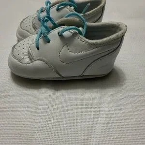 Nike White And Blue Baby Walker Sneakers