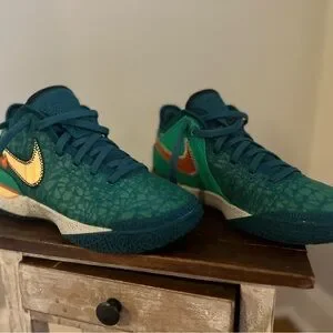 Nike Zoom LeBron NXXT Gen Geode Teal. Sz: M 6.5/ W8. In The Box