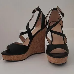 Nova wedges great condition size 10