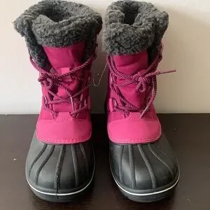 NWOT Cat & Jack Thermolite Ecomade Girl Snow Boot