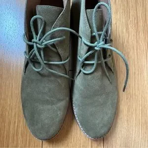NWOT Madewell Men's Olive Suede Chukka Boots Size 9.5