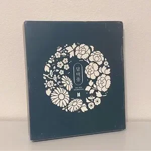 (NWOT) Official BTS 2021 Dalmajung Photocard Binder - Night Ver