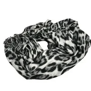 NWOT Pretty Persuasions Gray Black Cheetah Print Fringe Hem Scarf