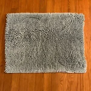 NWOT turquoise bath mat