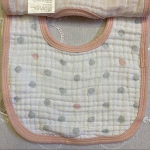 NWT Aden Muslin Snap Bibs 3PC