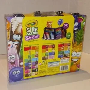 NWT Crayola - Silly Scents Sweet Mini Art Case