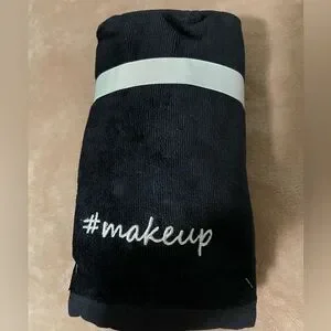 NWT “CYNTHIA ROWLEY” Black Embroidered Makeup Towels Set Of 4