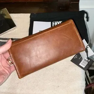 NWT Frye Leather Melissa Trifold Continental Snap Wallet Cognac Brown $158