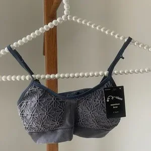 NWT Kids Art Class Floral Bralette