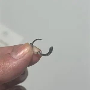 NWT Madewell Delicate Connection Sterling Silver Small Huggie Hoops