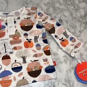 NWT MAGNETIC ME MODAL TOP WITH PANTS 6/9M
