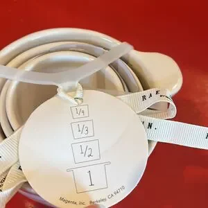 NWT Rae Dunn Bucket Measuring Cups