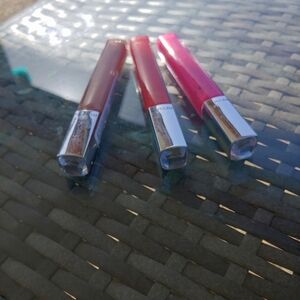 NWT Revlon Ultra HD Lip Lacquer Bundle 