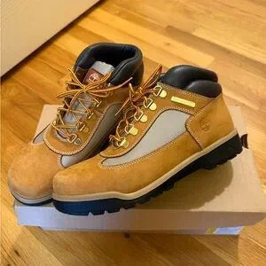 NWT Timberland Men's Brown And Black Boots