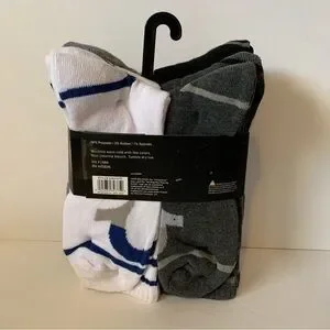NWT. TRUE RELIGION Men’s 8 Pack Crew Socks