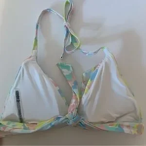 NWT. VICTORIA’S SECRET Push Up Swim Top