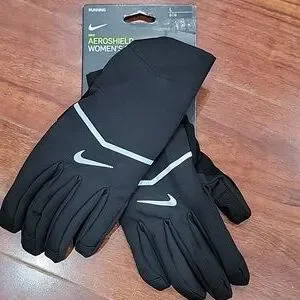 NWT Women's size L Nike Aeroshield Gloves