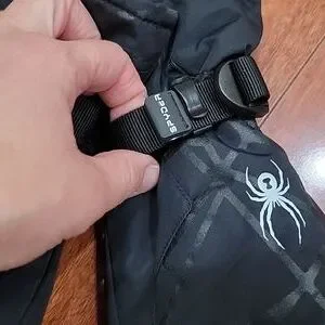 NWT WOMEN'S SPYDER BLACK INSULTED GLOVES