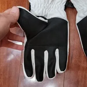 NWT WOMEN'S SPYDER LIMITLESS INSULATED GLOVES