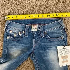 NWT Women’s True Religion Knee Length Jean Shorts Size 23