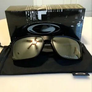 Oakley Holbrook Polarized USA Flag Collection OO9102 Reflective Silver Lenses