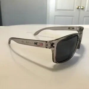 Oakley Holbrook Polarized USA Flag Collection OO9102 Smoke Gray